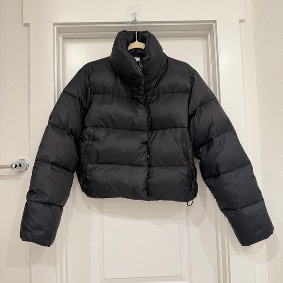 Alo Yoga Gold Rush Puffer in Black Size Medium - Picture 3 of 9